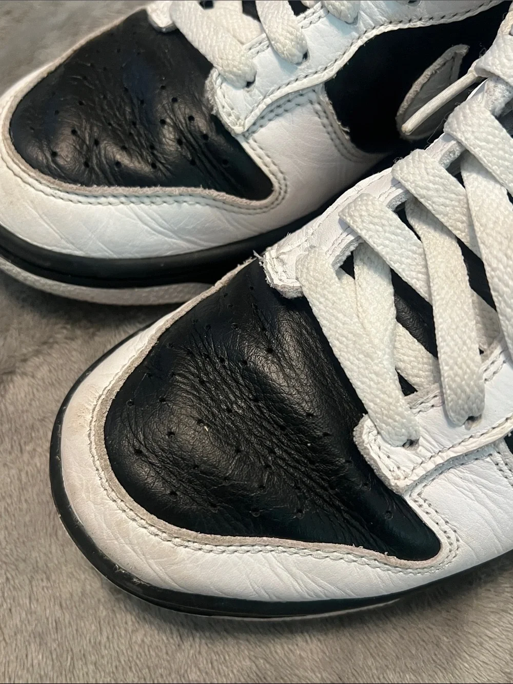 Nike Black & White Low-Top Reverse Panda Sneakers